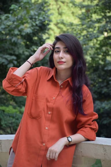 Sarah Khan