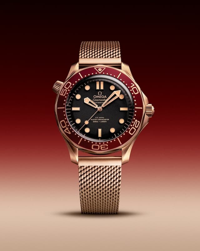 Omega Seamaster Diver 300M 42mm Bracelet View